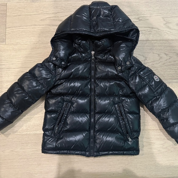 Kids Moncler Size 6 - Picture 1 of 2
